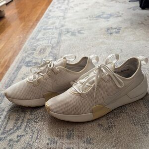 Nike White and Beige Sneakers